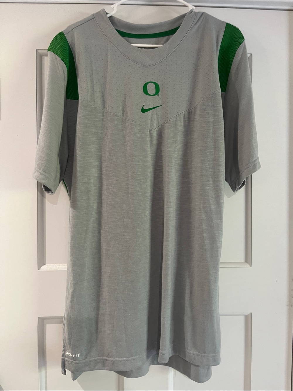 Nike Dri Fit Men’s Oregon Ducks Short-Sleeve Athletic Tee